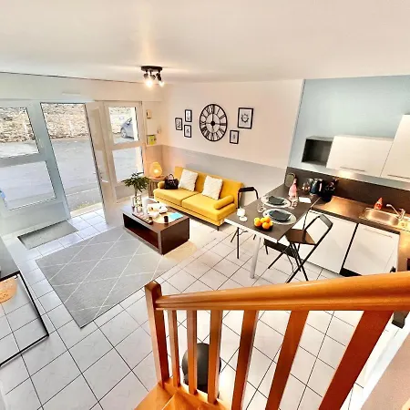 Charmant Duplex Proche De La Gare, Parking Gratuit Laval  Buitenkant foto